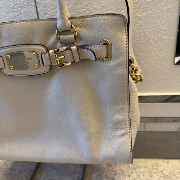 Pre-Owned Michael Kors Vanilla Leather gold Link saschel purse shoulder bag - Picture 5 of 16